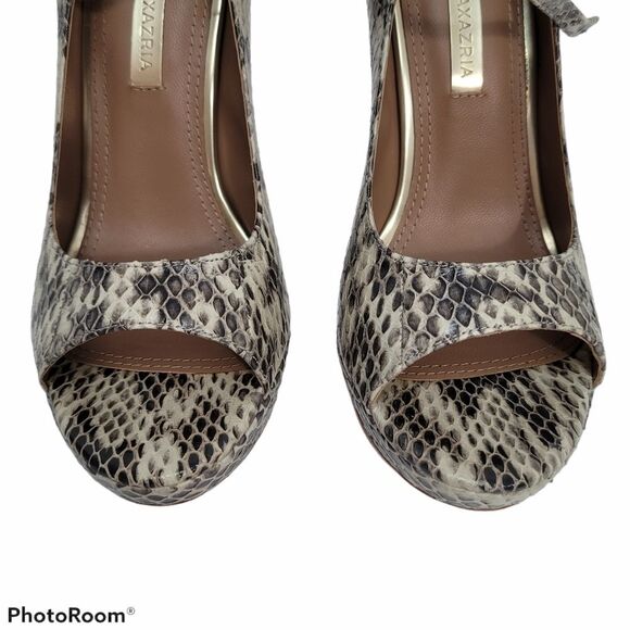 BCBGMAXAZRIA
Becky Peep Toe Dress Pumps
Sz 6.5 - Picture 6 of 12